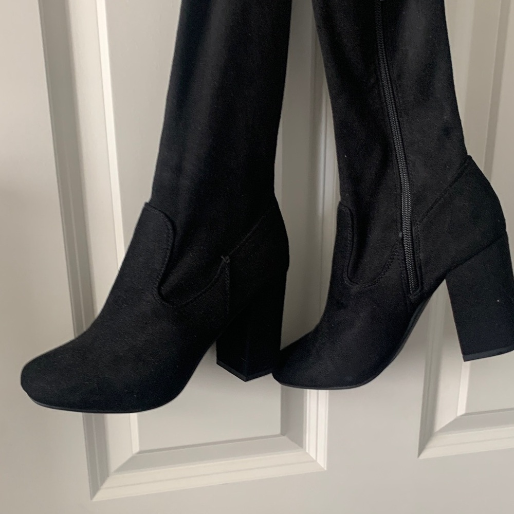 NWOT Carlos by Carlos Santana. Rumer Hawa Black Over the Knee Boots. - Picture 2 of 7